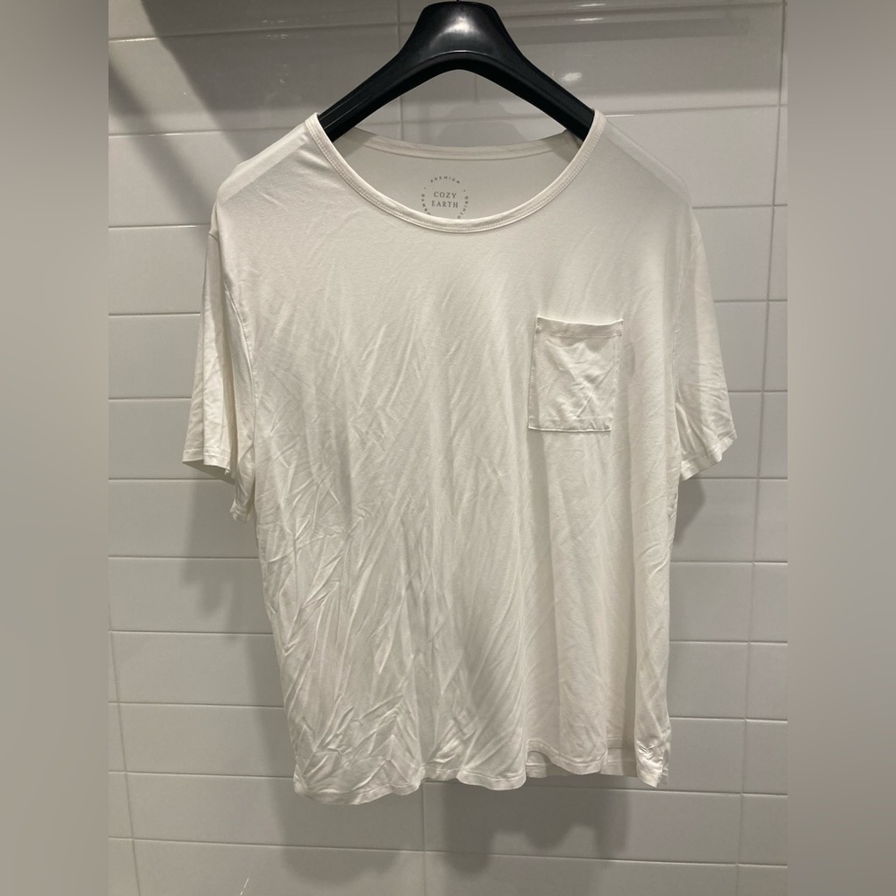 Women’s Relaxed Fit Cozy Earth Pocket T Shirt